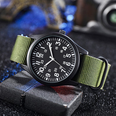 Stylish Watch for Outdoor Use – Robust and Reliable