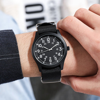 Stylish Watch for Outdoor Use – Robust and Reliable
